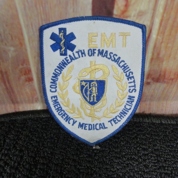 Massachusetts EMT Shoulder patch~state seal~embroidered~Nice - Picture 1 of 5